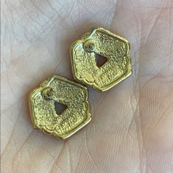 Vintage Gold Geometric Stud Earrings - Picture 3 of 7